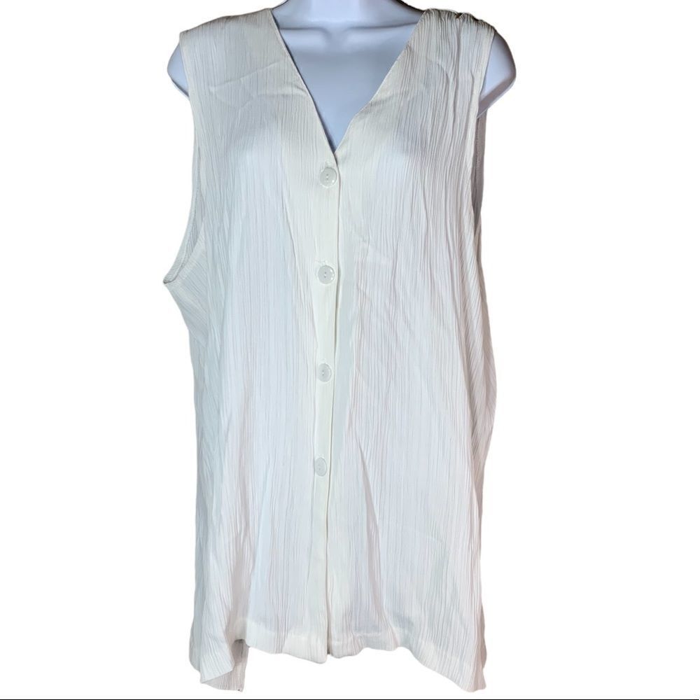 Vintage Briggs New York sleeveless white top‎